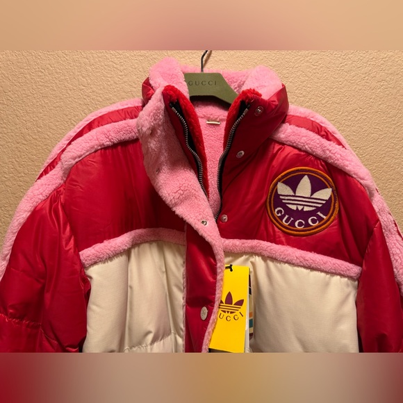 New Gucci x Adidas Logo Pink Puffer Fleece Double Sided Jacket Size 42 / US L - Picture 10 of 16